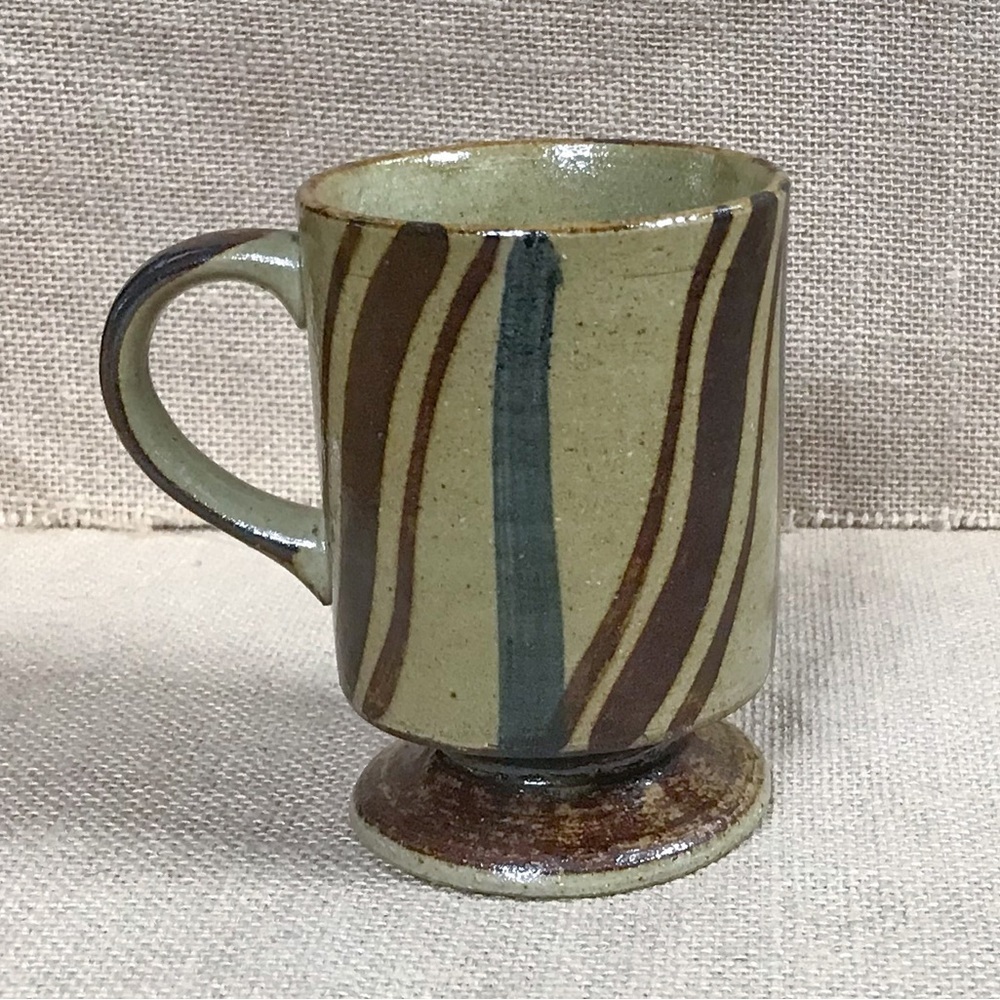 Vintage Geometric Lines Pedestal Coffee Mug Cup Pottery Gremlin Goblin Core MCM - Picture 3 of 7